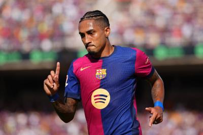 برشلونة يفاجئ العالم ويفتح باب الرحيل امام رافينيا