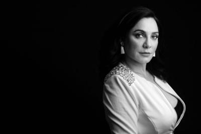 نقابة فناني سوريا تفصل سلاف فواخرجي