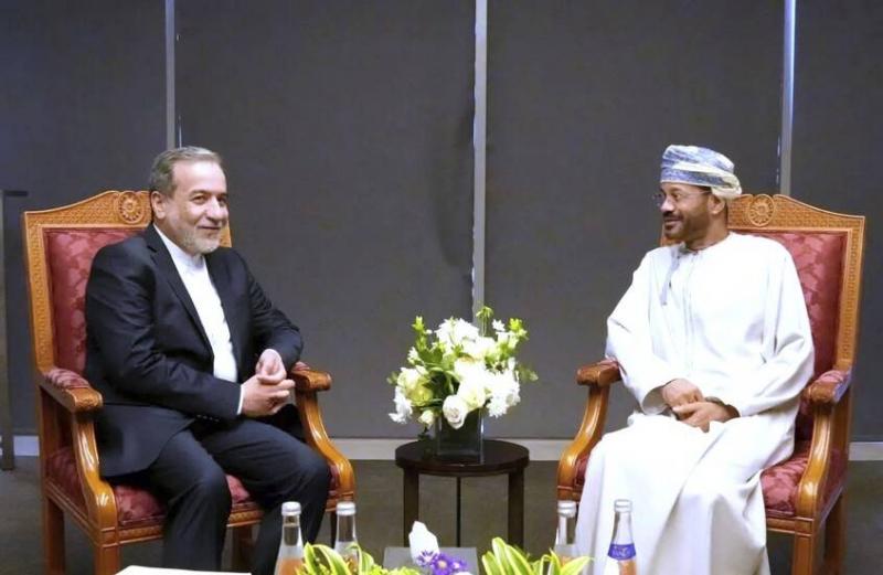 3 مطالب إيرانية في مفاوضات عُمان مع الأمريكيين