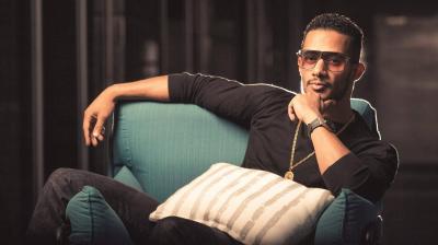 محمد رمضان يرتدي 