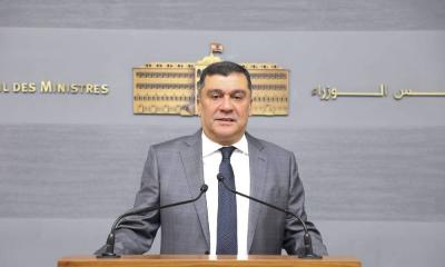 الحوت: تنظيم المطار وإزالة الإعلانات السياسية أولوية