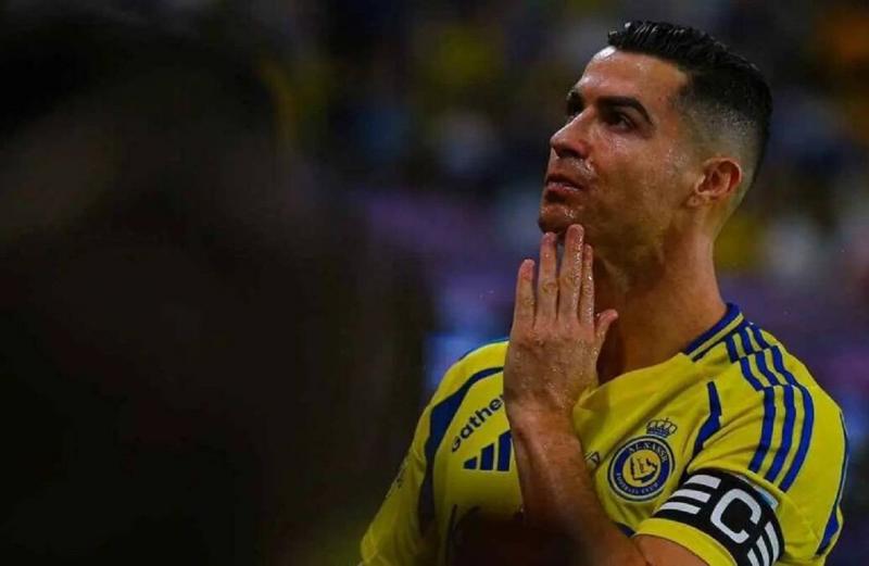 أول تعليق من رونالدو بعد خسارة النصر أمام القادسية