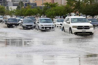 رياح وبرد وسيول.. تحذيرات جوية تشمل أغلب محافظات جازان