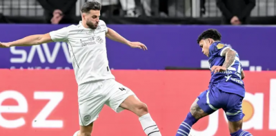 الشباب يحرم الهلال من الفوز في مباراة مثيرة