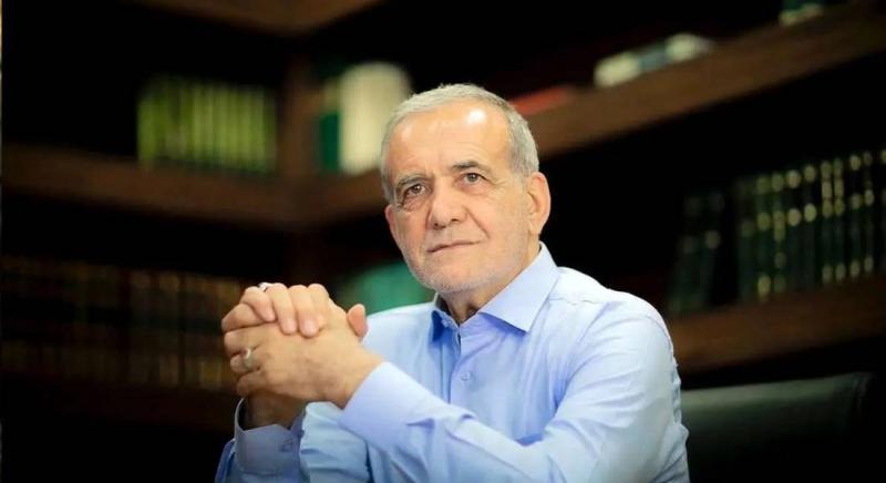 بزشكيان: إذا لم يرغب الأميركيون في التفاوض فسنواصل طريقنا