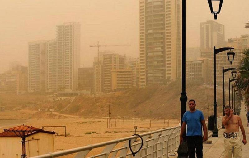 بالفيديو: العاصفة الرملية 