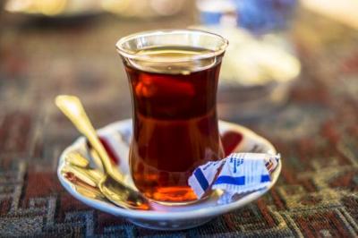 ما حكاية الشاي المسرطن في الأسواق العراقية؟