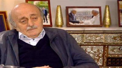 هل تدخّلت السعودية لوقف السجال بين أورتاغوس وجنبلاط؟