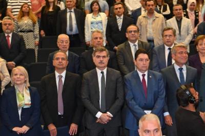 وزير الطاقة: مستعدون للتعاون والاستفادة من مقررات المنتدى