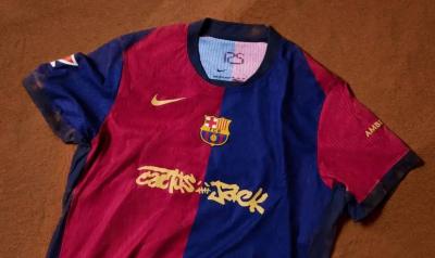 برشلونة يطلق قميصًا خاصًا للكلاسيكو