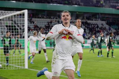 لاعب لايبزيغ: لن نسمح باحتفال بايرن ميونخ على أرضنا