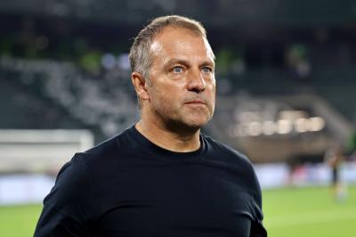 فليك: الفوز بكأس ملك إسبانيا يمنح برشلونة دافعا إضافيا