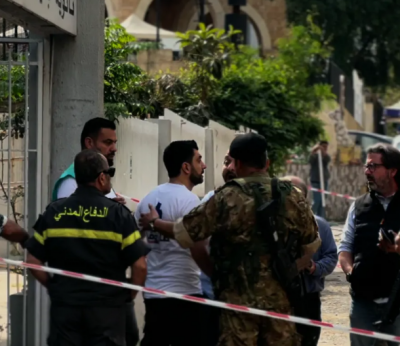 بالفيديو.. تلاسن عوني - قوّاتي أمام مركز اقتراع في الجديدة