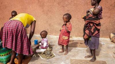 جنوب السودان... المعارك تمنع وصول المساعدات إلى 60 ألف طفل يعانون سوء التغذية