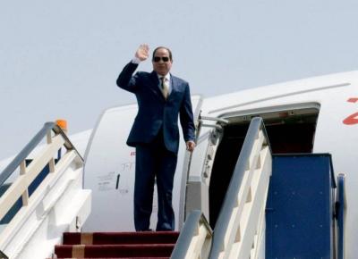 السيسي يصل إلى روسيا