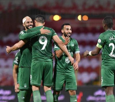 إصابة قوية للاعب الأهلي أمام التعاون