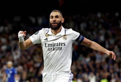 ما الرسالة التي وجهها بنزيما إلى زملائه قبل حسم لقب الدوري السعودي؟