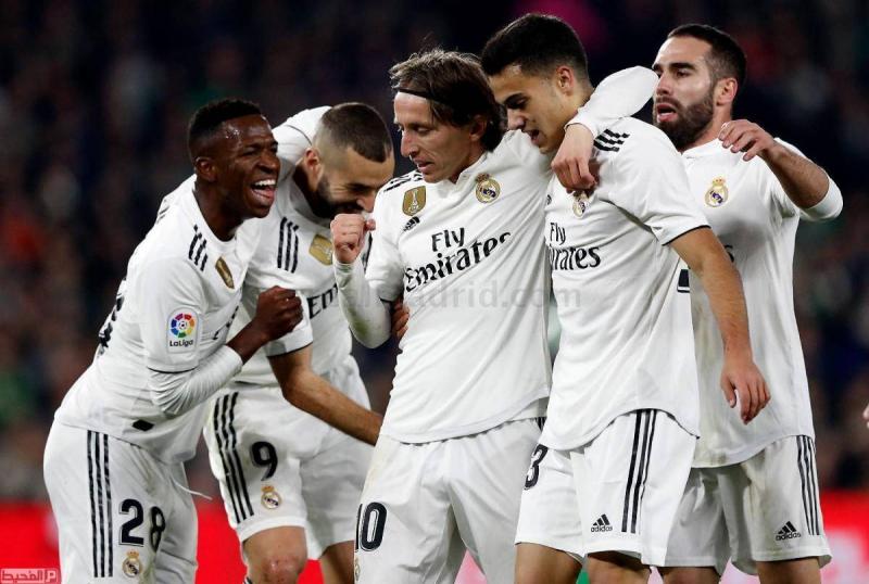 مفاجأة مدوية.. اجتماع بين ريال مدريد وحكم الكلاسيكو!