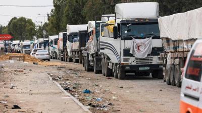 الأونروا: أكثر من 3 آلاف شاحنة مساعدات عالقة خارج غزة