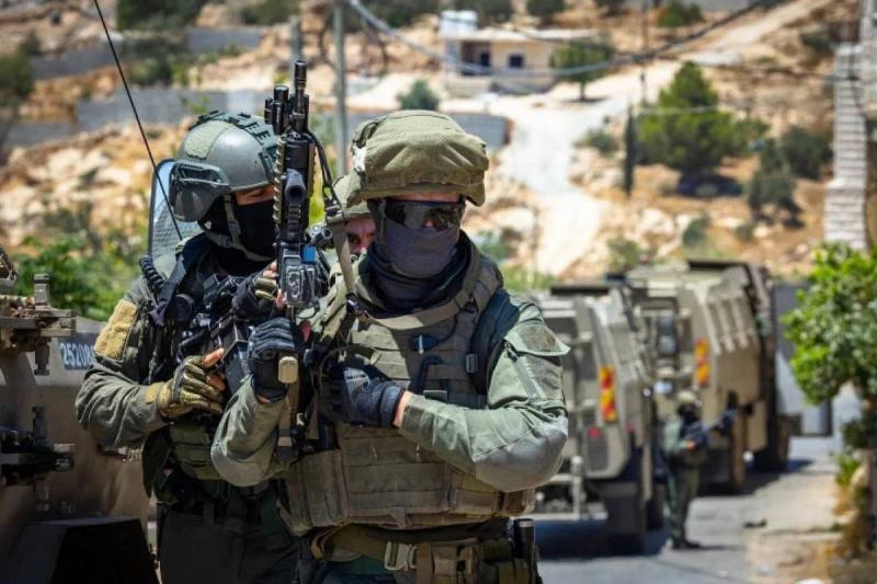 في قبضة الأمن... منشد 