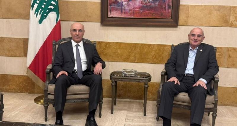 وزيرا الدفاع و