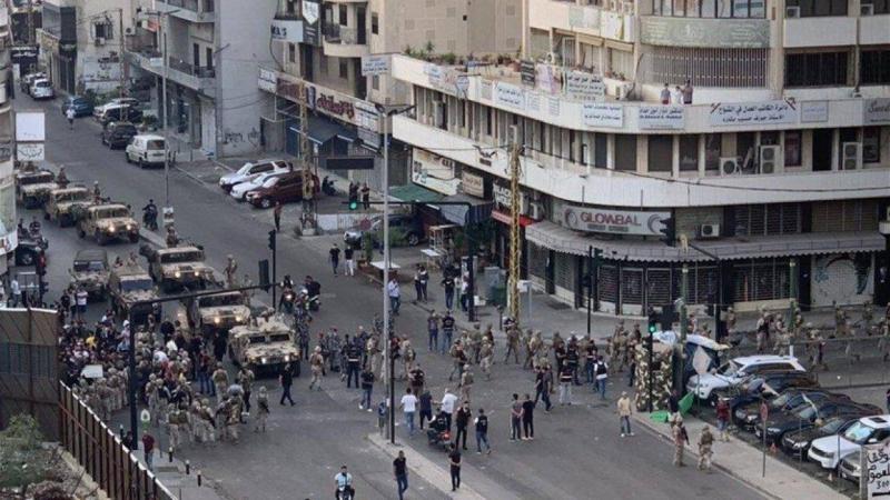 اشكال بين شرطة البلدية وعدد من المحتجين في الشياح