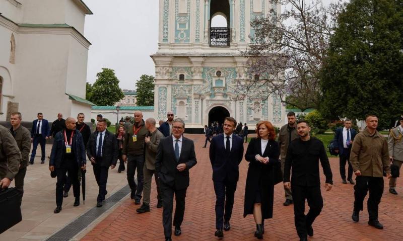 ماكرون: محادثات بشأن إمكانية نشر قوّات في أوكرانيا