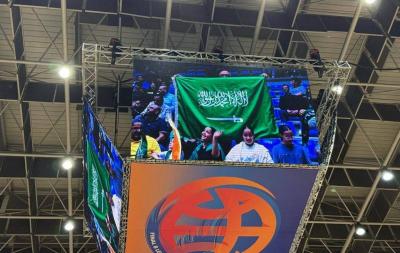 جمهور سعودي في مدرجات مجمع نهاد نوفل