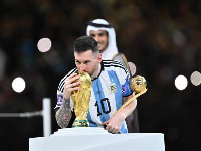 أول رد من ميسي بعد تتويج برشلونة بلقب الليغا
