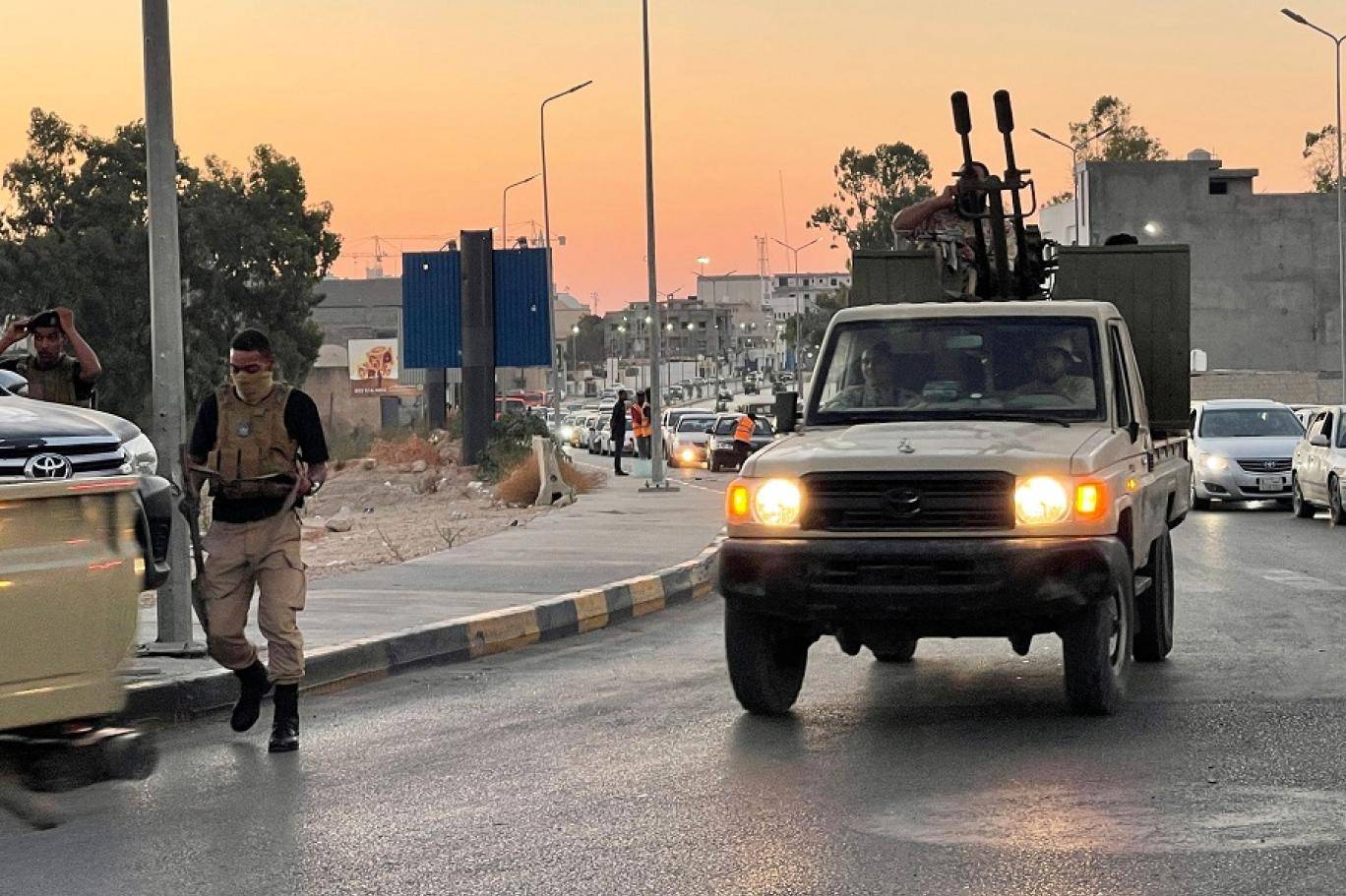 "أسوأ قتال منذ سنوات".. هدوء حذر يخيّم على العاصمة الليبية
