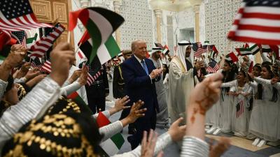 بالفيديو.. وصول موكب ترامب إلى قصر الوطن في أبوظبي