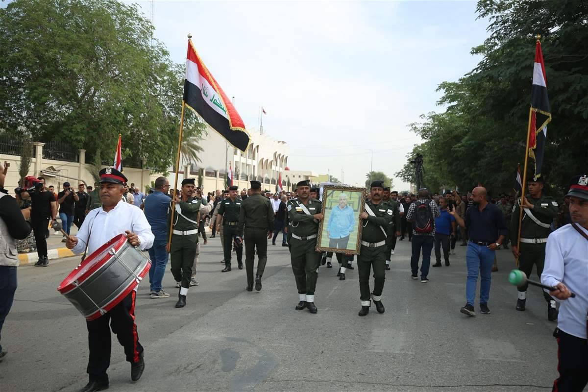 تشييع مهيب للشاعر الكبير موفق محمد وسط مدينة الحلة