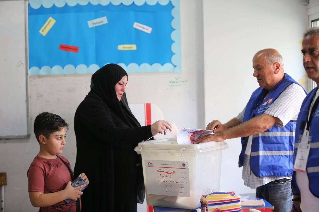 إشكالات متتالية تعرقل عملية الاقتراع في البلدات البقاعية