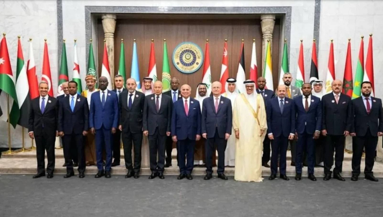 من هم المشاركون في قمة بغداد الرابعة والثلاثين؟