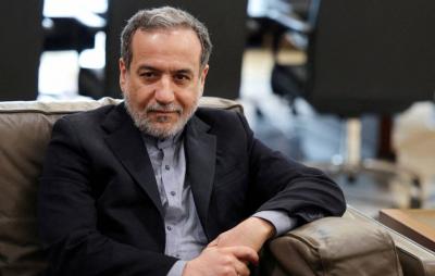 بمقتطفات من كتابه... عراقجي يوجه رسائل مبطنة لواشنطن