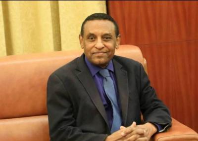 من هو كامل إدريس رئيس وزراء السودان الجديد؟
