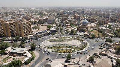 تمهيداً للقمة العربية.. وزراء خارجية يتوافدون إلى بغداد