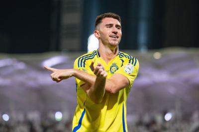 النصر يحاول إقناع لابورت بالتنازل عن مستحقاته