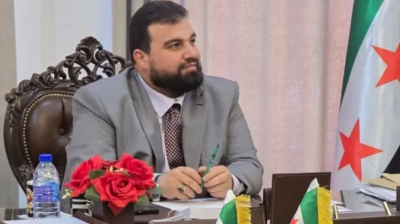 احتجزوه ساعة.. محافظ السويداء يعلّق عمله حتى تسليم المعتدين