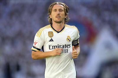 مودريتش يفكر في توديع جماهير ريال مدريد