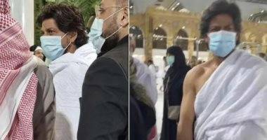 شاروخان يؤدي مناسك العمرة