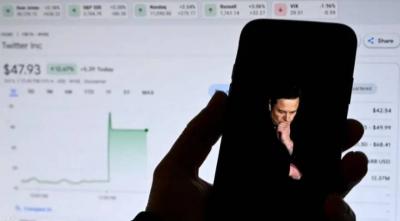 إيلون ماسك يستقبل 2023 بخسائر 9 مليارات دولار