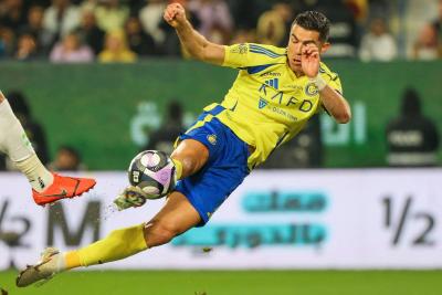 الهلال يترصّد ورونالدو يُفكّر... مستقبل النجم البرتغالي في الميزان