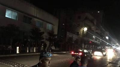 بالفيديو - إشكال كبير على دوّار كفررمان يوقف حركة السير بالكامل