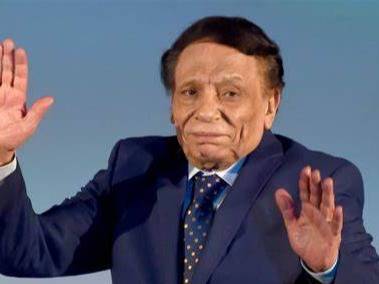 الذكاء الاصطناعي يثير ضجة حول عادل إمام