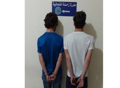 هدّدها بنشر فيديوهات 