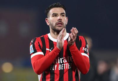 ميلان يتفق على بيع نجمه إلى الهلال