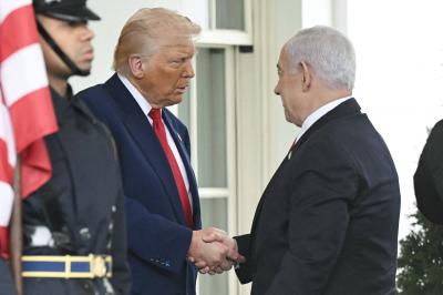 البيت الأبيض: ترامب يعتزم التحدث إلى نتنياهو اليوم
