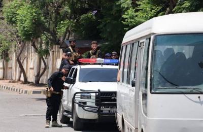 الجهات الأمنية تطلق سراح عشرات الموقوفين في اللاذقية