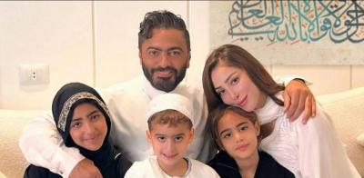 هذه آخر تطورات الحالة الصحية لإبن تامر حسني